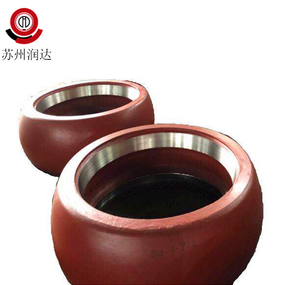 高鉻鑄鐵耐磨輥套生產(chǎn)的難點(diǎn)是什么？